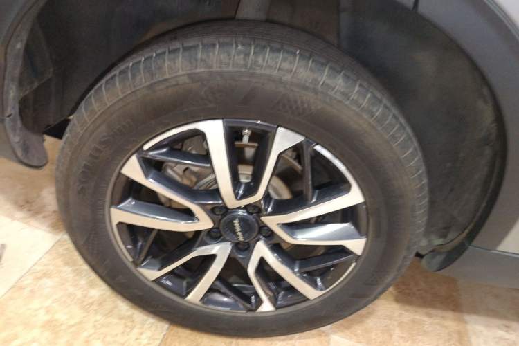Used Haval H6 2022 3rd Generation 1.5T Automatic Two-Wheel Drive Pro Right Rear Wheel Hub
