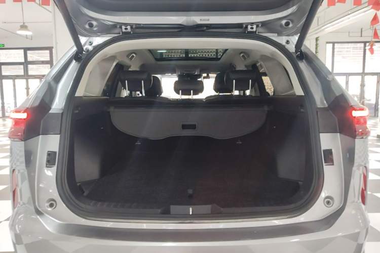 Used Haval H6 2022 3rd Generation 1.5T Automatic Two-Wheel Drive Supreme+ Trunk