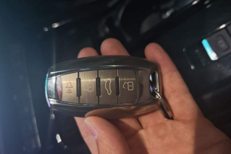 Used Haval H6 2022 3rd Generation 1.5T Automatic Two-Wheel Drive Max Vehicle Key