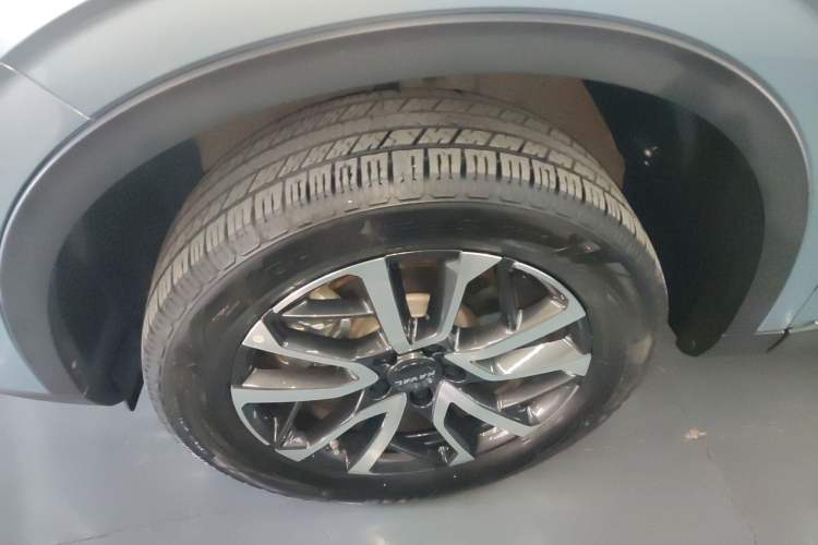 Used Haval H6 2022 Third Generation 1.5T DHT Left Front Wheel Hub