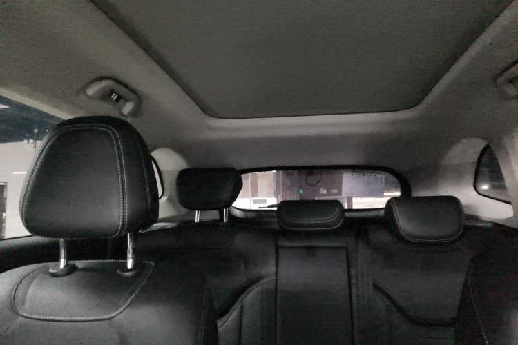Used Haval H6 2022 3rd Generation 1.5T Automatic Two-Wheel Drive Pro Headliner