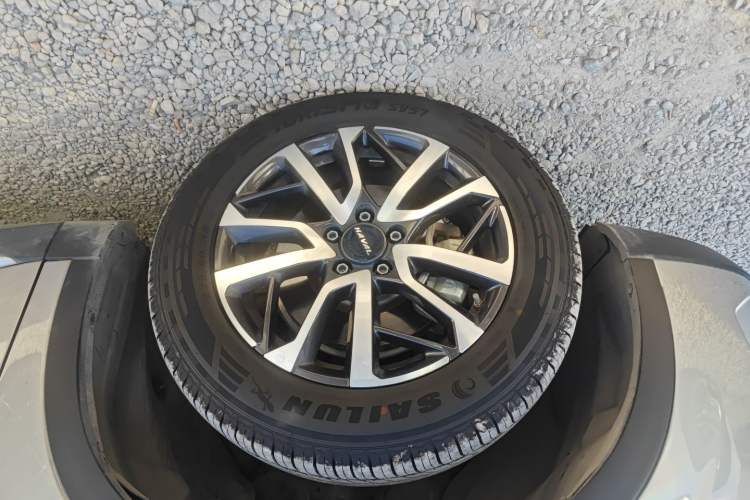 Used Haval H6 2022 3rd Generation 1.5T Automatic Two-Wheel Drive Max Left Front Wheel Hub