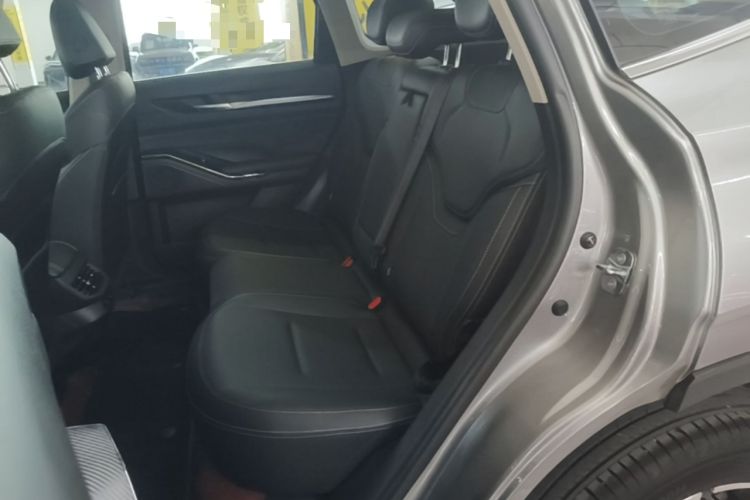 Used Haval H6 2022 3rd Generation 1.5T Automatic Two-Wheel Drive Max Left Rear Seat