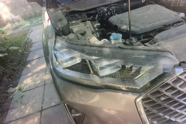 Used Haval H6 2022 3rd Generation 1.5T Automatic Two-Wheel Drive Max Right Front Headlight