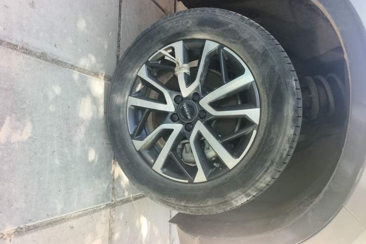 Used Haval H6 2022 3rd Generation 1.5T Automatic Two-Wheel Drive Max Right Front Wheel Hub