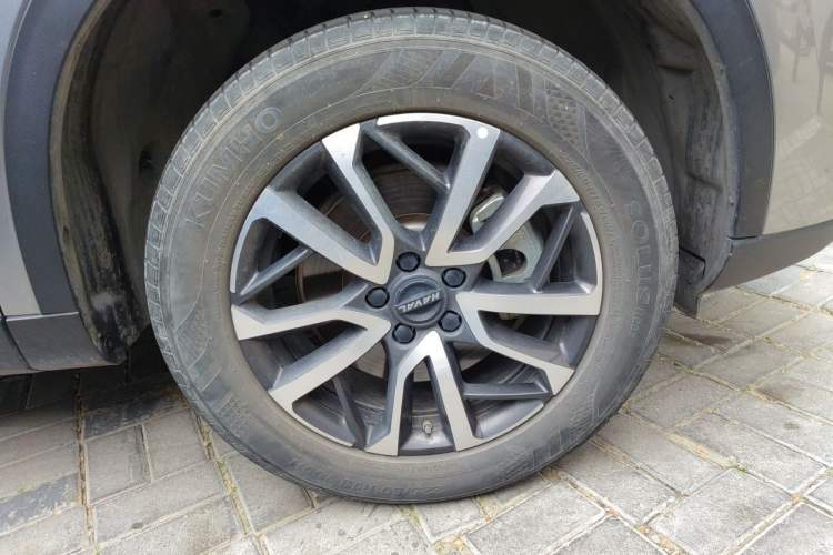 Used Haval H6 2022 3rd Generation 1.5T Automatic Two-Wheel Drive Max Right Front Wheel Hub