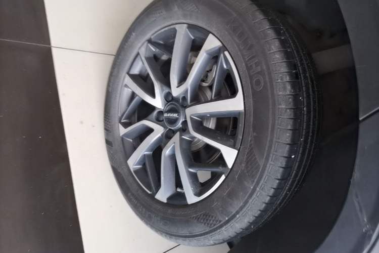Used Haval H6 2022 3rd Generation 1.5T Automatic Two-Wheel Drive Max Right Rear Wheel Hub