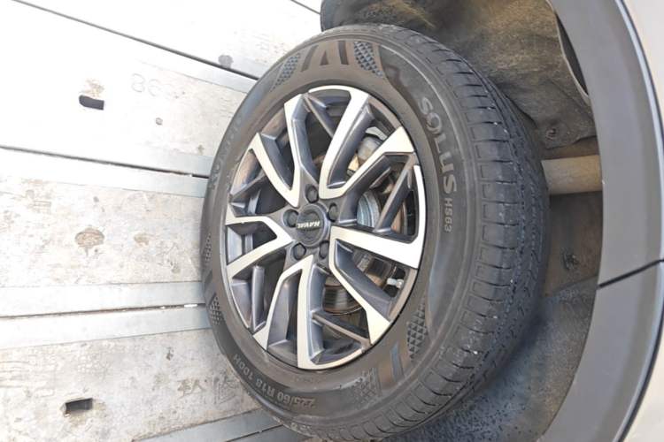 Used Haval H6 2022 3rd Generation 1.5T Automatic Two-Wheel Drive Max Right Rear Wheel Hub