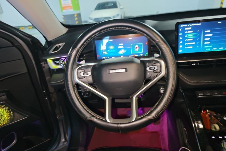 Used Haval H6 2022 3rd Generation 1.5T Automatic Two-Wheel Drive Max Steering Wheel