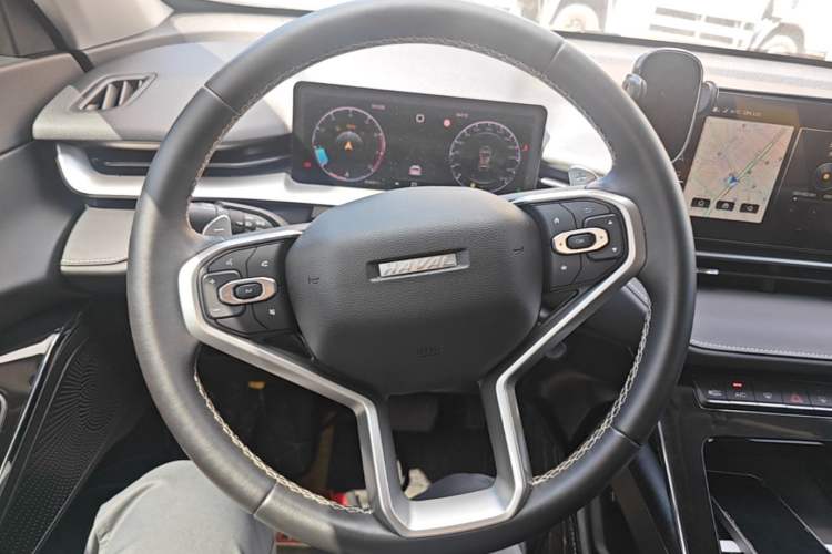 Used Haval H6 2022 3rd Generation 1.5T Automatic Two-Wheel Drive Max Steering Wheel