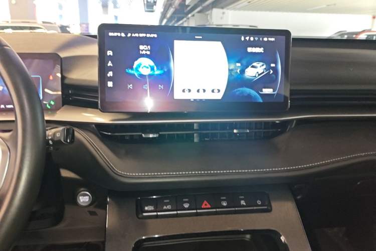 Used Haval H6 2022 3rd Generation 1.5T Automatic Two-Wheel Drive Max Audio And AC Panel