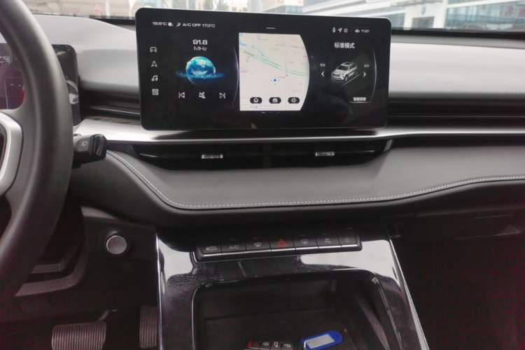 Used Haval H6 2022 3rd Generation 1.5T Automatic Two-Wheel Drive Max Audio And AC Panel