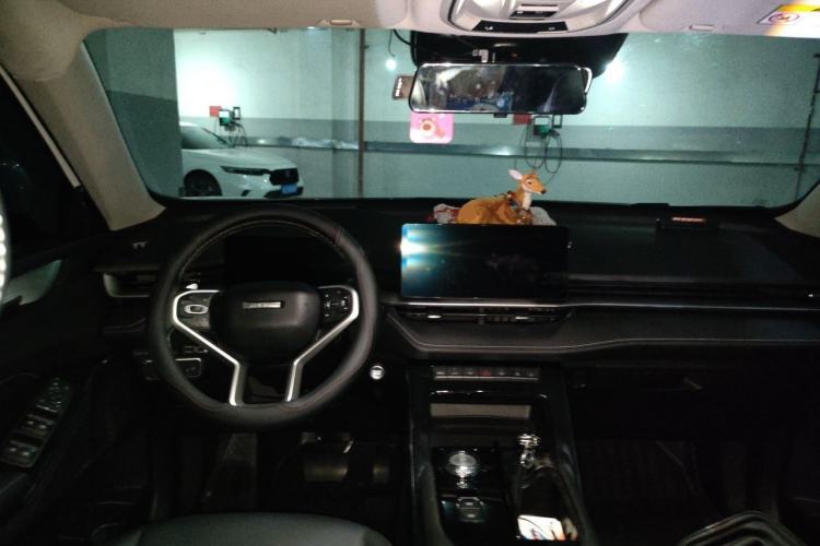 Used Haval H6 2022 3rd Generation 1.5T Automatic Two-Wheel Drive Max Center Console