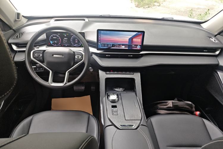 Used Haval H6 2022 3rd Generation 1.5T Automatic Two-Wheel Drive Supreme+ Center Console