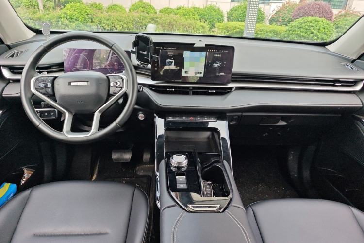 Used Haval H6 2022 3rd Generation 1.5T Automatic Two-Wheel Drive Max Center Console