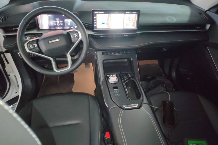 Used Haval H6 2022 3rd Generation 1.5T Automatic Two-Wheel Drive Pro Center Console