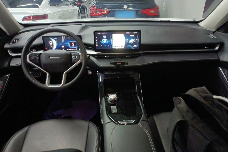 Used Haval H6 2022 3rd Generation 1.5T Automatic Two-Wheel Drive Max Center Console
