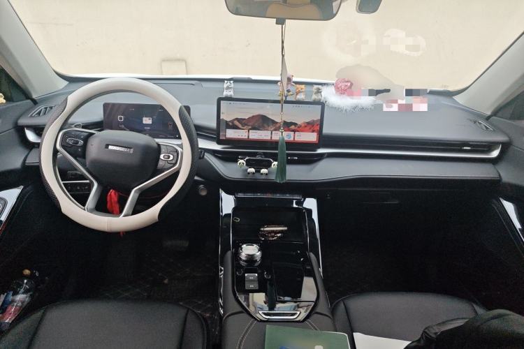 Used Haval H6 2022 3rd Generation 1.5T Automatic Two-Wheel Drive Max Center Console