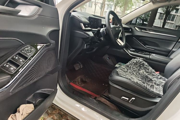 Used Haval H6 2022 3rd Generation 1.5T Automatic Two-Wheel Drive Pro Driver Seat