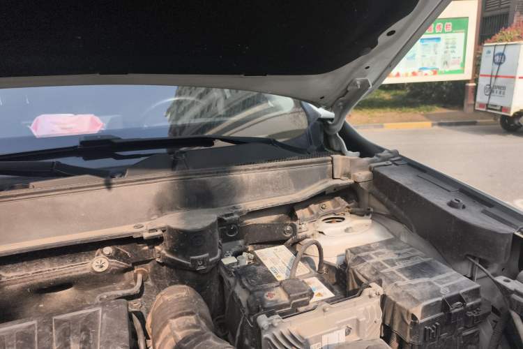 Used Haval H6 2022 3rd Generation 1.5T Automatic Two-Wheel Drive Pro Engine Bay Left