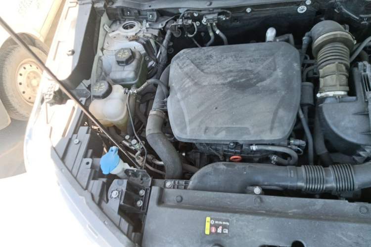 Used Haval H6 2022 Third Generation 1.5T DHT Engine Bay Right