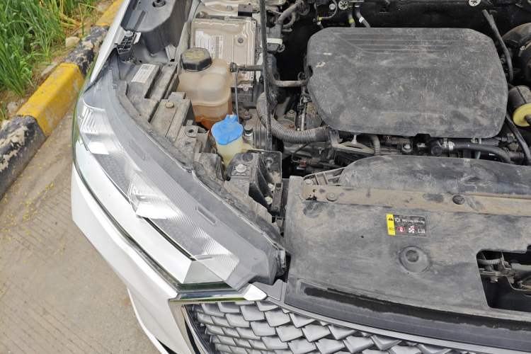 Used Haval H6 2022 3rd Generation 1.5T Automatic Two-Wheel Drive Max Engine Bay Right