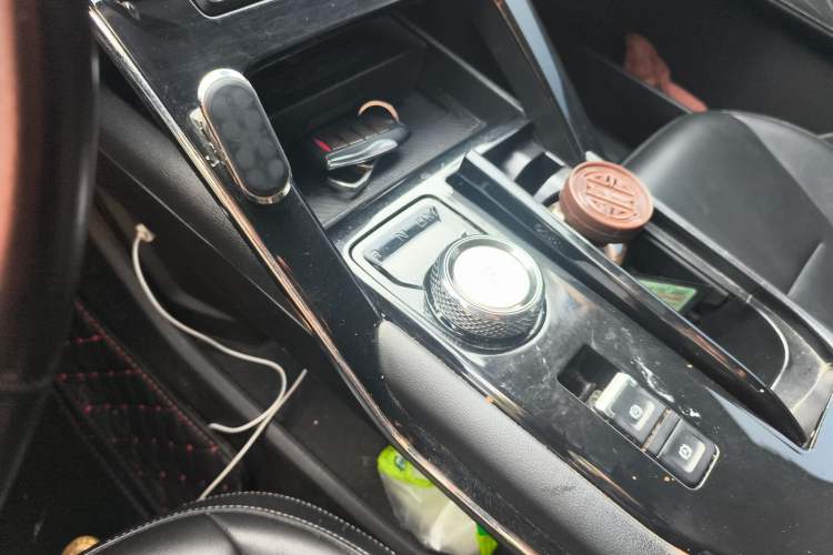 Used Haval H6 2022 3rd Generation 1.5T Automatic Two-Wheel Drive Pro Gear Lever