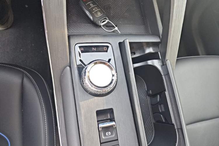 Used Haval H6 2022 Third Generation 1.5T DHT Gear Lever