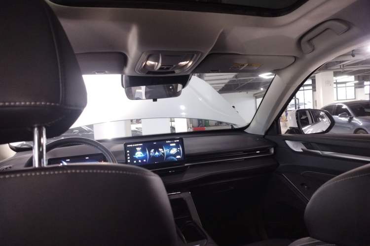 Used Haval H6 2022 Third Generation 1.5T DHT Headliner