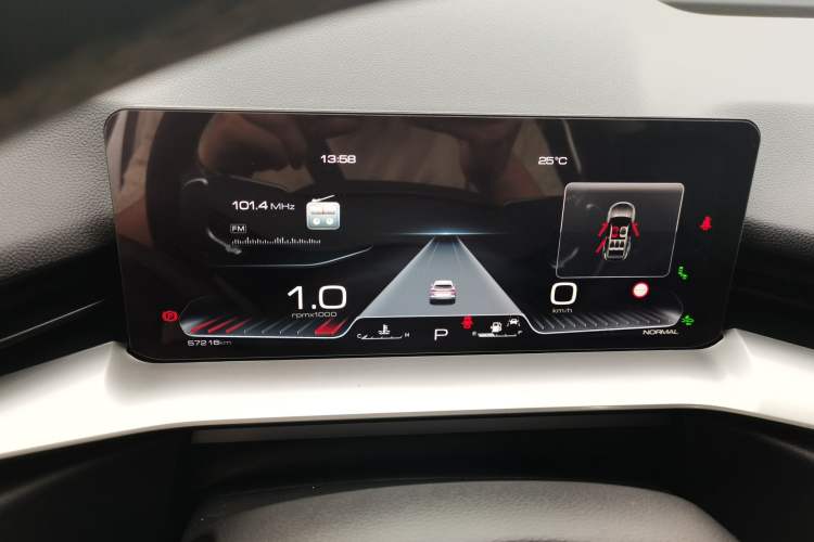 Used Haval H6 2022 3rd Generation 1.5T Automatic Two-Wheel Drive Max Instrument Cluster