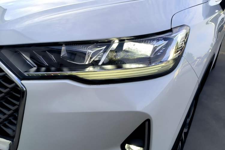 Used Haval H6 2022 3rd Generation 1.5T Automatic Two-Wheel Drive Max Left Front Headlight