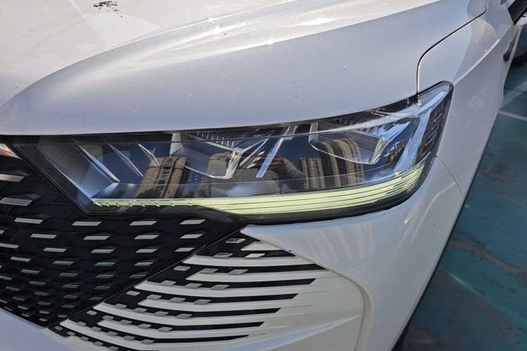 Used Haval H6 2022 3rd Generation 1.5T Automatic Two-Wheel Drive Supreme+ Left Front Headlight