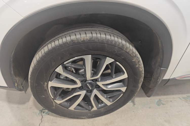 Used Haval H6 2022 Third Generation 1.5T DHT Left Front Wheel Hub
