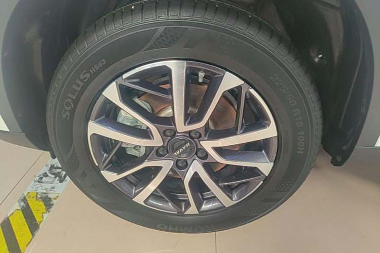 Used Haval H6 2022 3rd Generation 1.5T Automatic Two-Wheel Drive Pro Left Front Wheel Hub