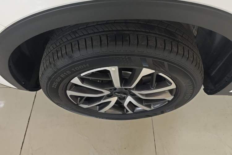 Used Haval H6 2022 3rd Generation 1.5T Automatic Two-Wheel Drive Max Left Front Wheel Hub