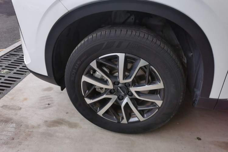 Used Haval H6 2022 3rd Generation 1.5T Automatic Two-Wheel Drive Max Left Front Wheel Hub