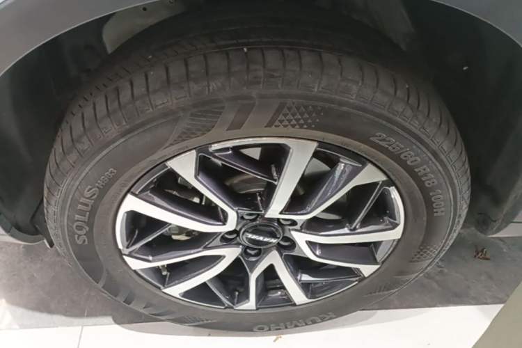Used Haval H6 2022 3rd Generation 1.5T Automatic Two-Wheel Drive Max Left Front Wheel Hub