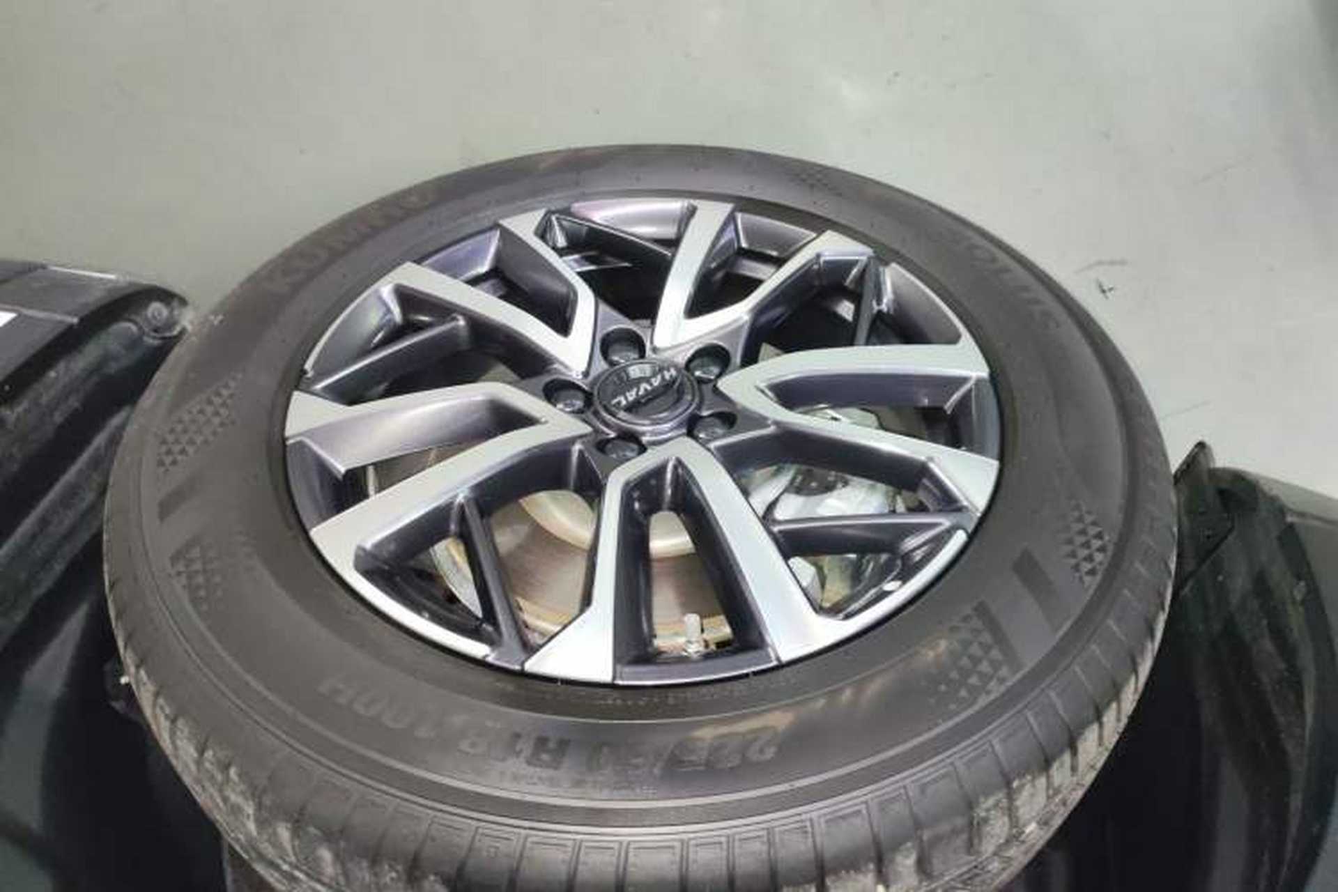 Used Haval H6 2022 3rd Generation 1.5T Automatic Two-Wheel Drive Pro Left Front Wheel Hub
