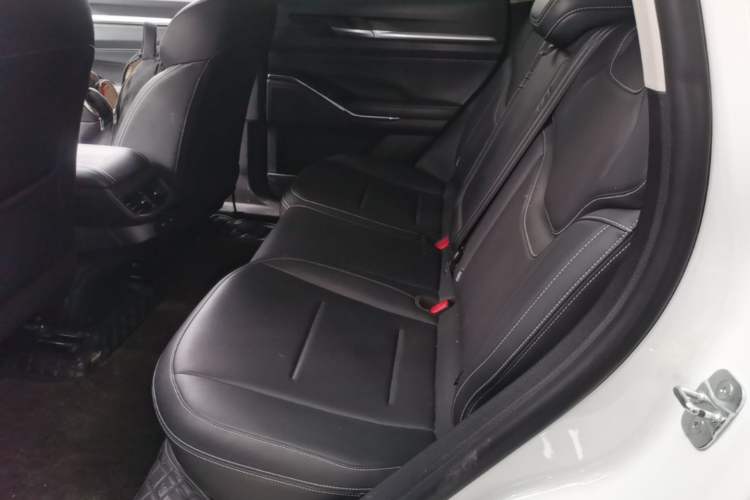 Used Haval H6 2022 3rd Generation 1.5T Automatic Two-Wheel Drive Max Left Rear Seat