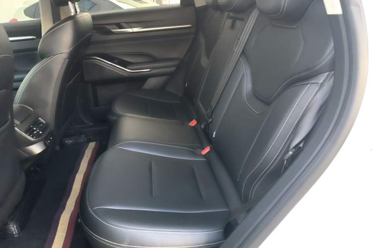 Used Haval H6 2022 3rd Generation 1.5T Automatic Two-Wheel Drive Max Left Rear Seat