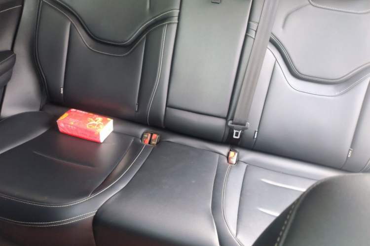 Used Haval H6 2022 3rd Generation 1.5T Automatic Two-Wheel Drive Max Left Rear Seat