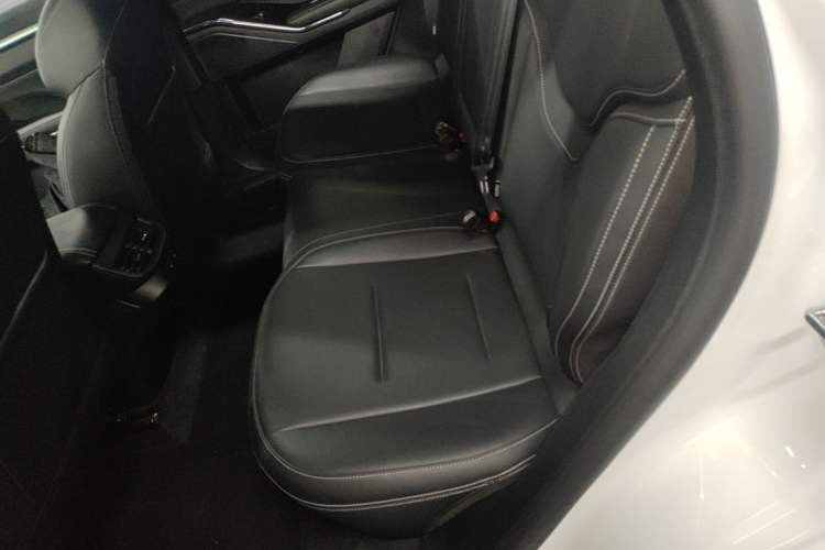 Used Haval H6 2022 3rd Generation 1.5T Automatic Two-Wheel Drive Max Left Rear Seat