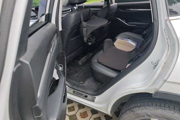 Used Haval H6 2022 3rd Generation 1.5T Automatic Two-Wheel Drive Max Left Rear Seat