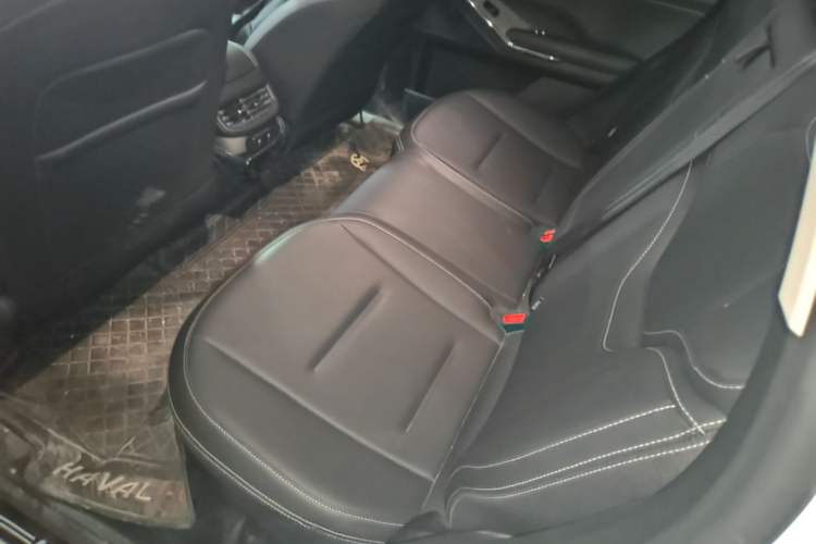 Used Haval H6 2022 3rd Generation 1.5T Automatic Two-Wheel Drive Max Left Rear Seat