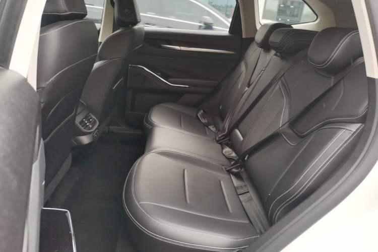 Used Haval H6 2022 3rd Generation 1.5T Automatic Two-Wheel Drive Max Left Rear Seat