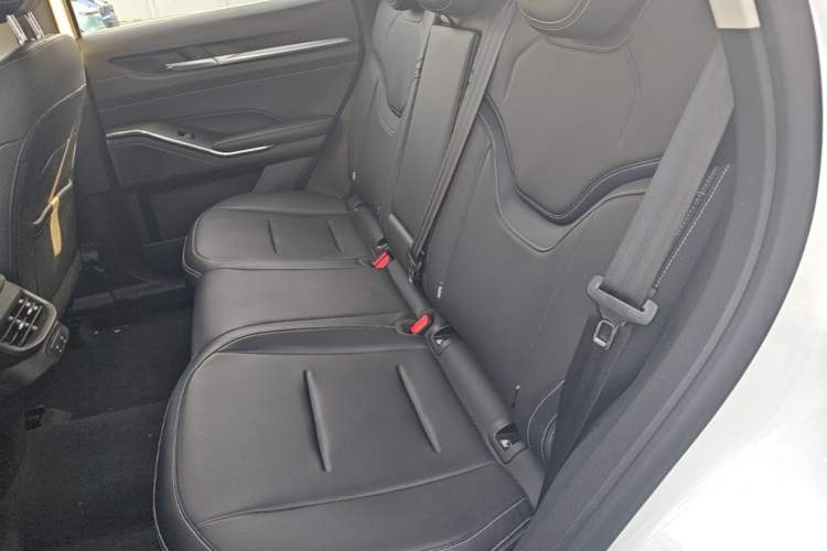 Used Haval H6 2022 Third Generation 1.5T DHT Left Rear Seat