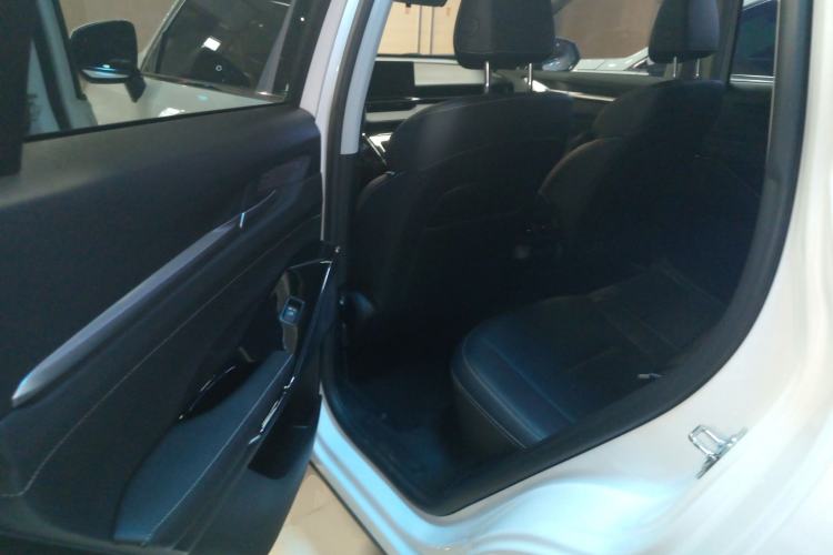 Used Haval H6 2022 3rd Generation 1.5T Automatic Two-Wheel Drive Max Left Rear Seat