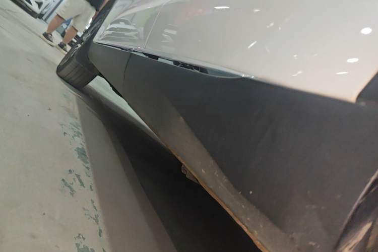 Used Haval H6 2022 Third Generation 1.5T DHT Left Side Sill