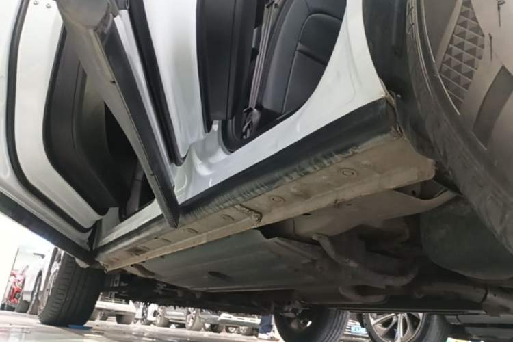 Used Haval H6 2022 3rd Generation 1.5T Automatic Two-Wheel Drive Max Left Side Sill