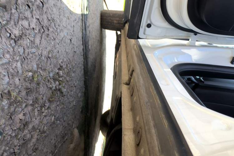 Used Haval H6 2022 3rd Generation 1.5T Automatic Two-Wheel Drive Max Left Side Sill